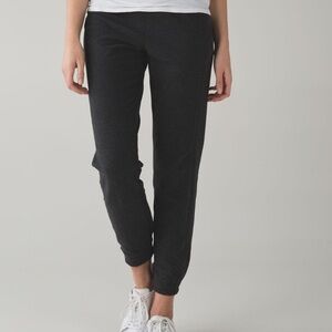 Lululemon sweatpant in Heathered black, Kick It, in size 2.